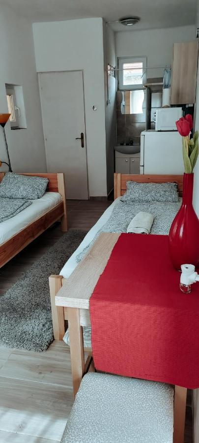 Napfeny Apartmanhaz Balatonberény المظهر الخارجي الصورة