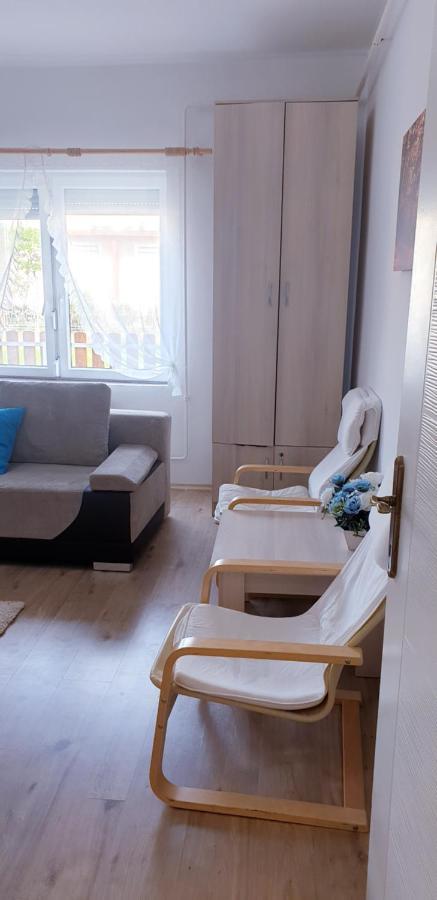Napfeny Apartmanhaz Balatonberény المظهر الخارجي الصورة