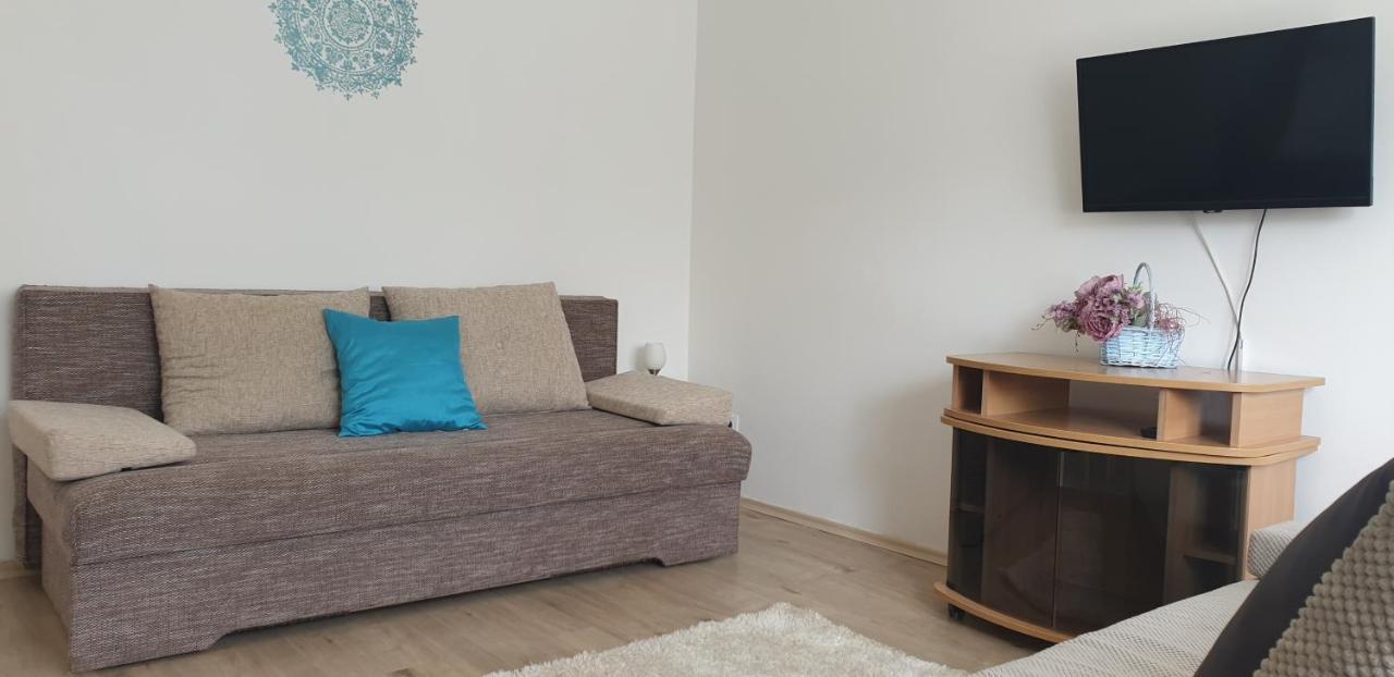Napfeny Apartmanhaz Balatonberény المظهر الخارجي الصورة